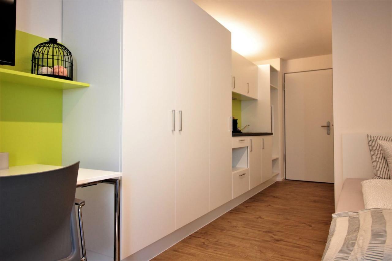 Studio Apartment - Balcony, Netflix, University Hospital Proximity 뷔르츠부르크 외부 사진