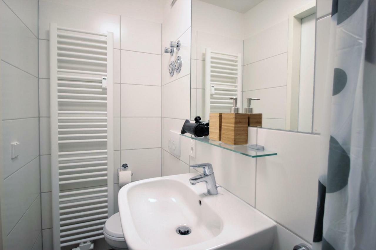 Studio Apartment - Balcony, Netflix, University Hospital Proximity 뷔르츠부르크 외부 사진