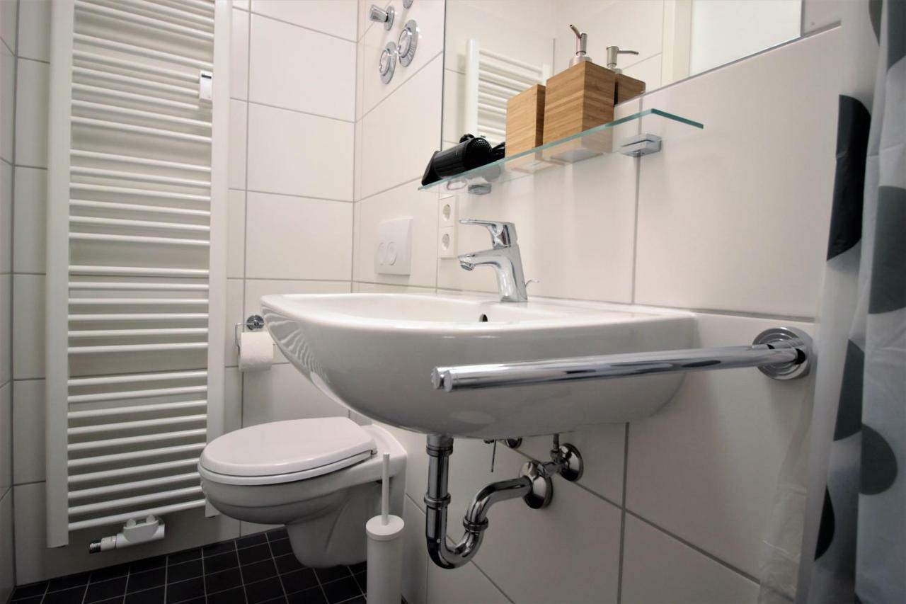 Studio Apartment - Balcony, Netflix, University Hospital Proximity 뷔르츠부르크 외부 사진